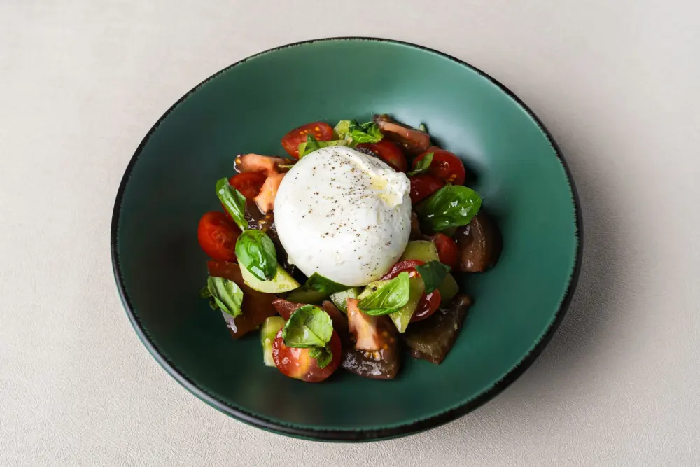 Burrata & tomatoes