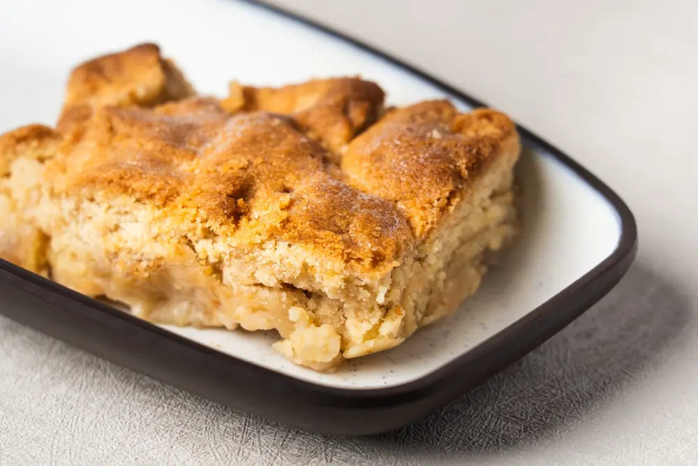 Apple cake