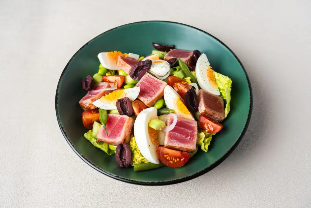 Tuna niçoise salad
